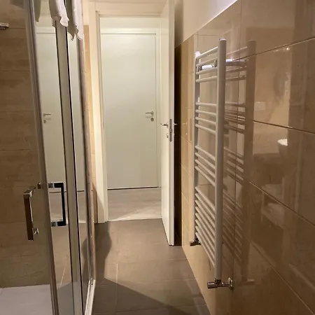 Alojamento de Acomodação e Pequeno-almoço Midtown 4*