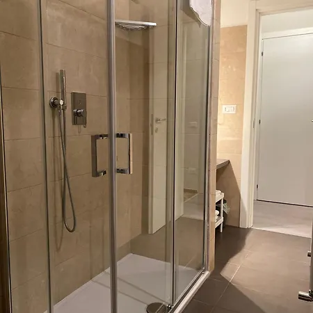 Midtown Alojamento de Acomodação e Pequeno-almoço Salerno