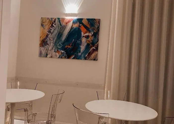 Midtown ベッド・アンド・ブレックファスト 4*